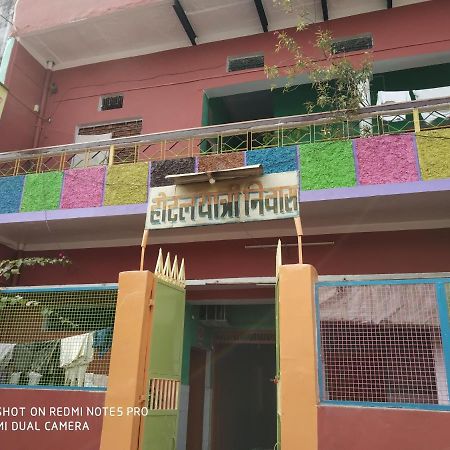Hotel Yatri Niwas Varanasi Ngoại thất bức ảnh