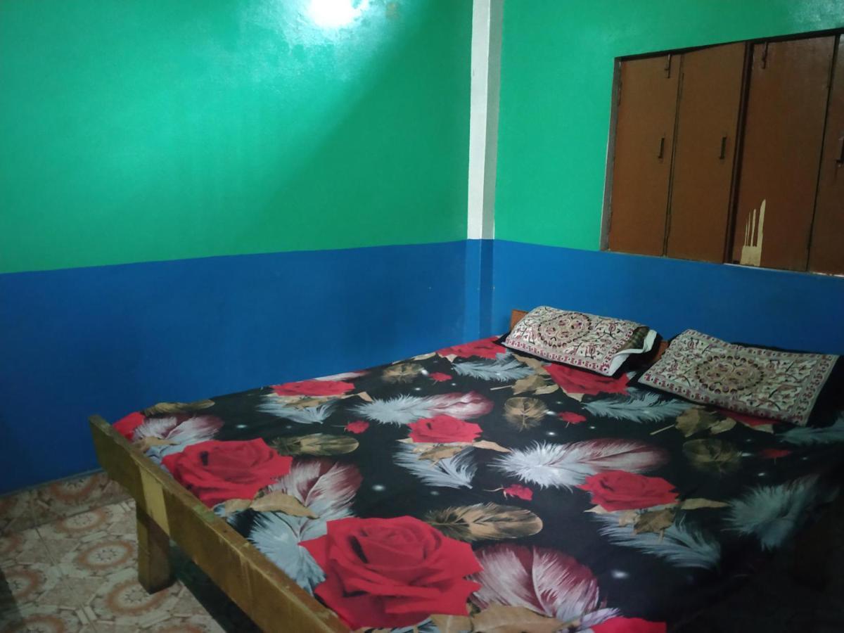 Hotel Yatri Niwas Varanasi Ngoại thất bức ảnh