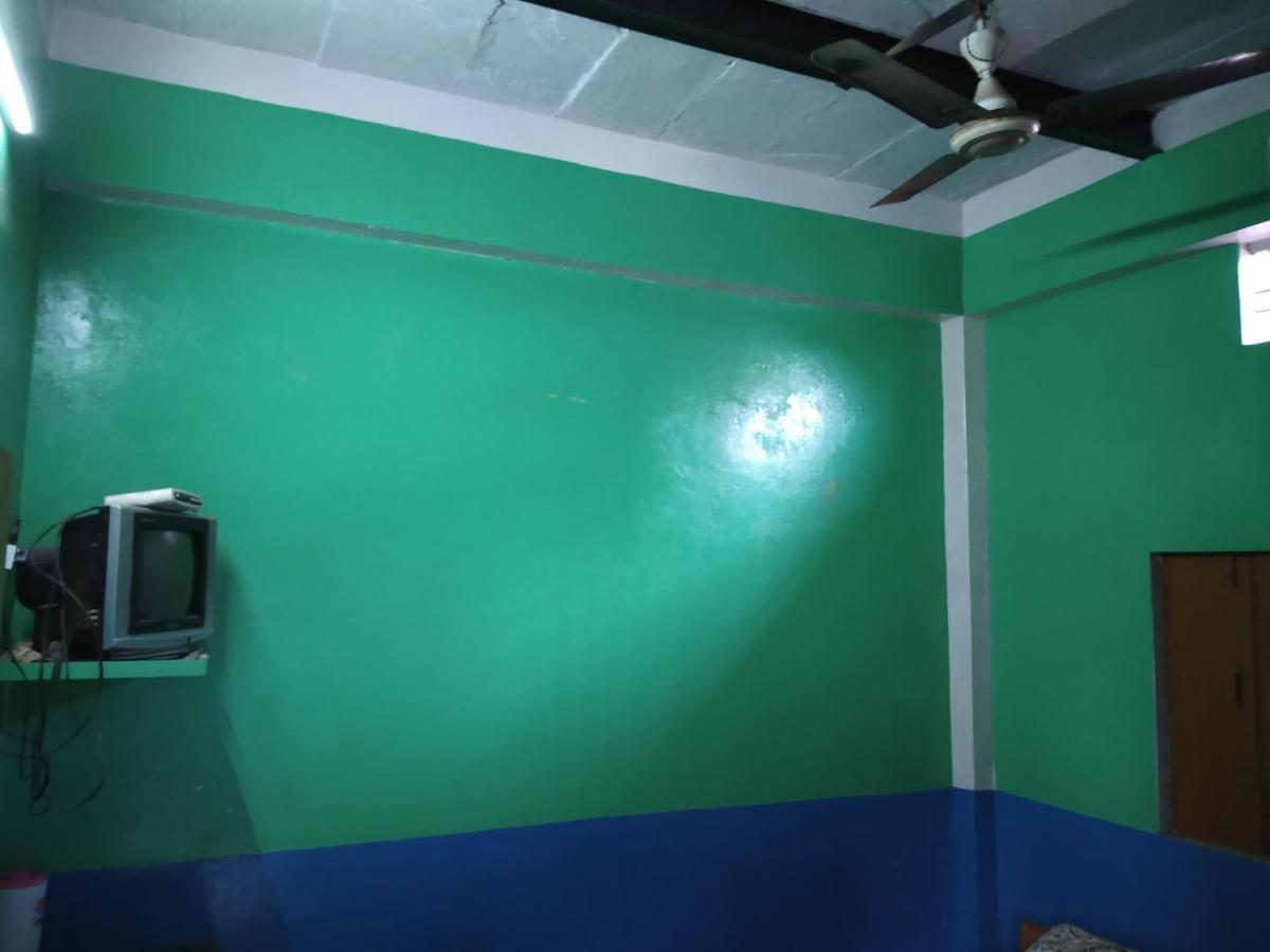 Hotel Yatri Niwas Varanasi Ngoại thất bức ảnh