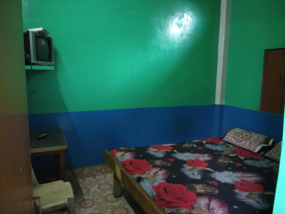 Hotel Yatri Niwas Varanasi Ngoại thất bức ảnh